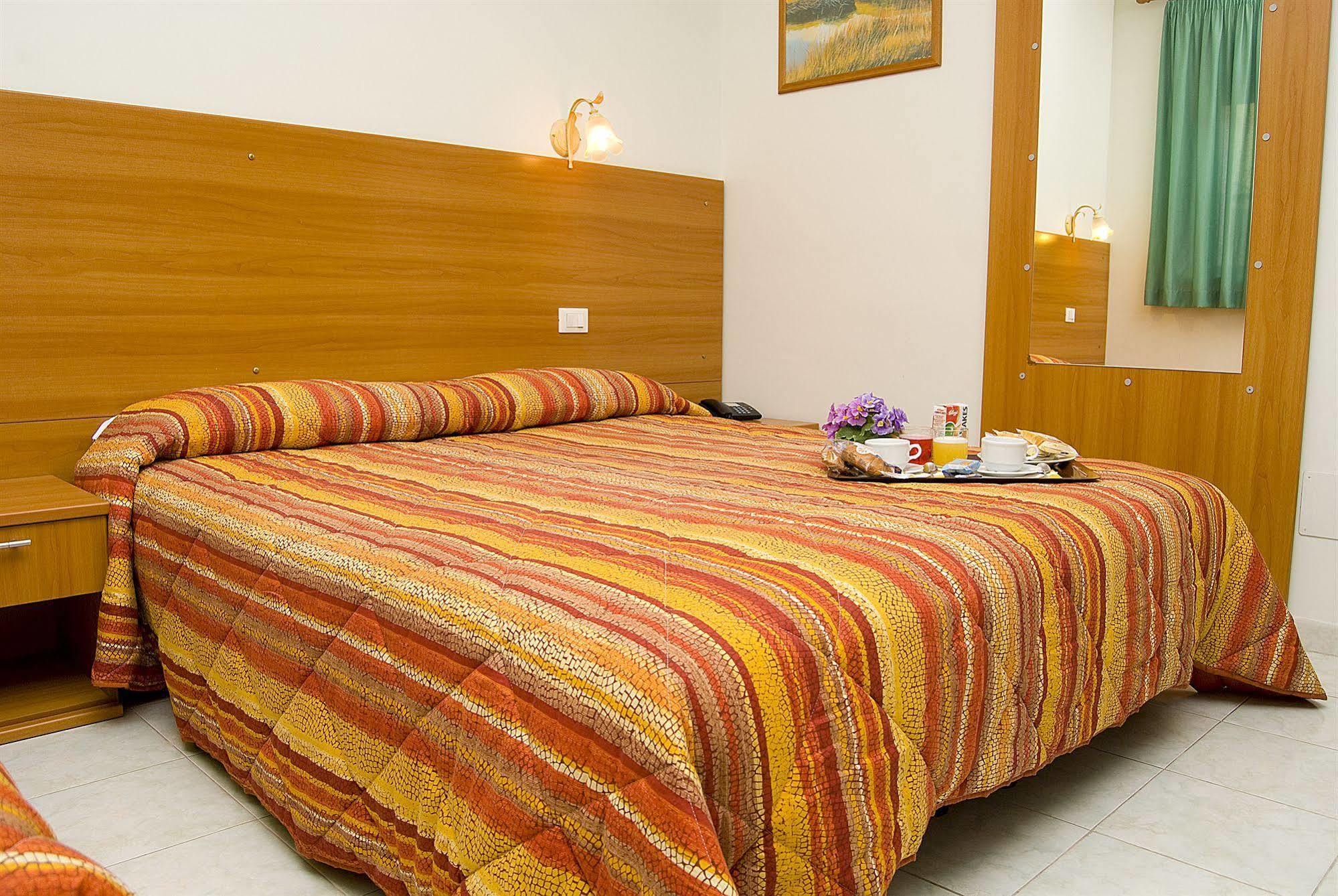 Hotel California Ariccia Exterior foto